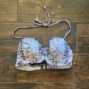 Victoria’s Secret Bikini Top